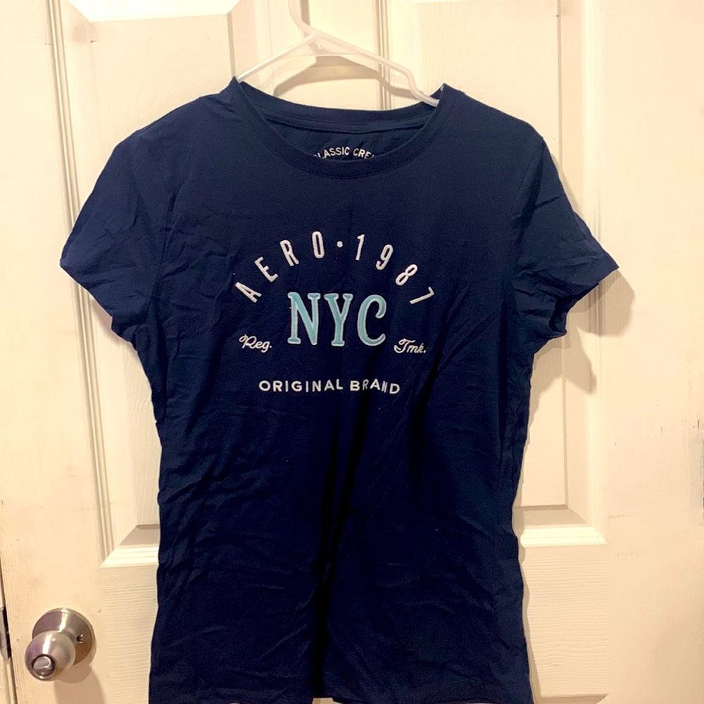 4 T-shirts